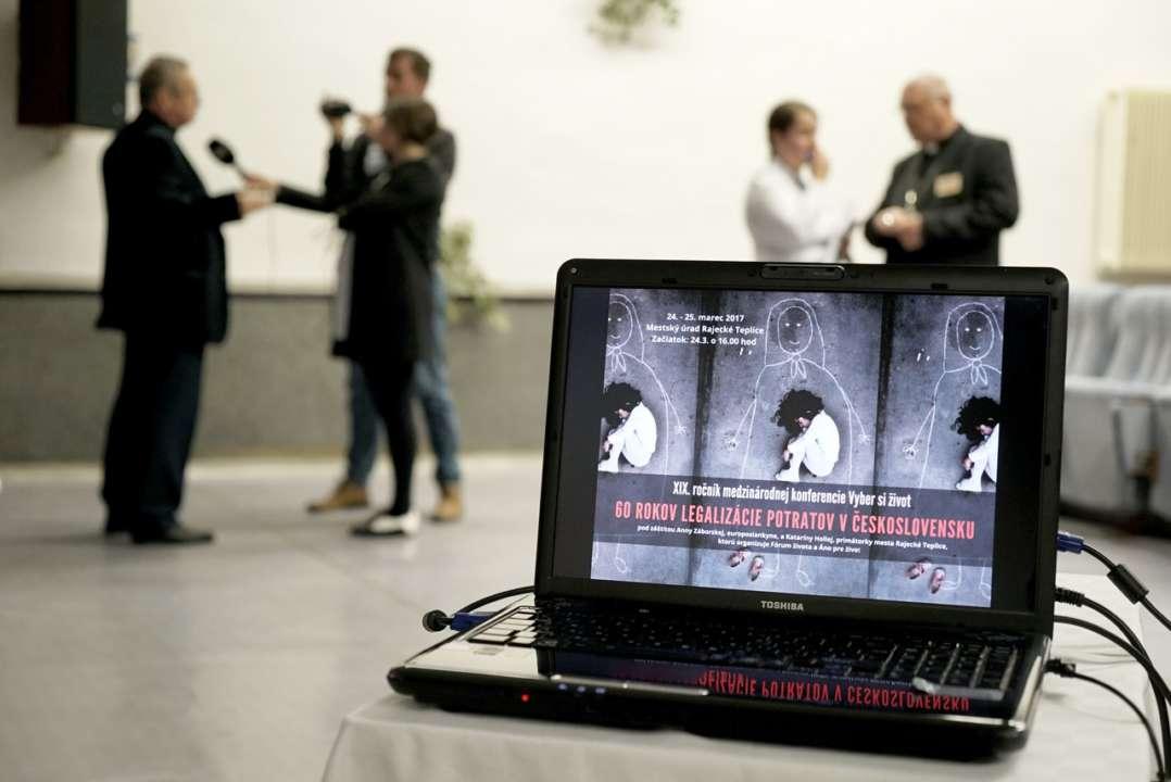 Margita Vanovčanová: Ochrana života nie je výsostná téma katolíkov