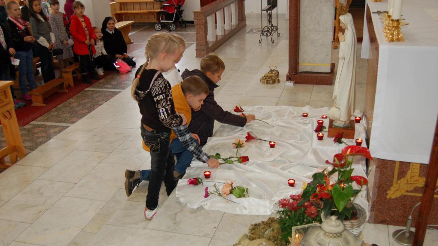 Ruženec s deťmi: ruže či tŕne?