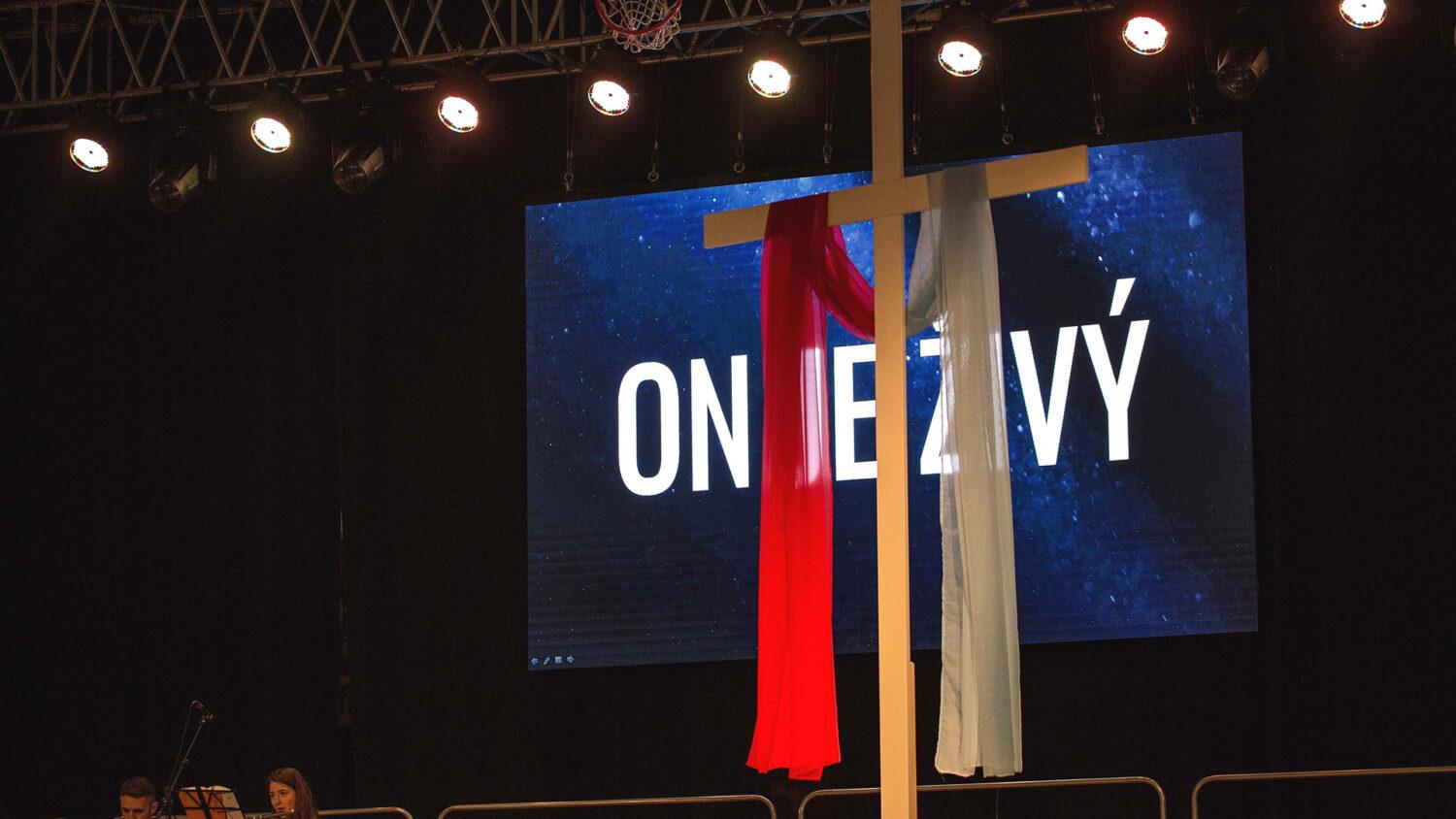 Na stretnutí On je živý sa budeme modliť aj za jednotu