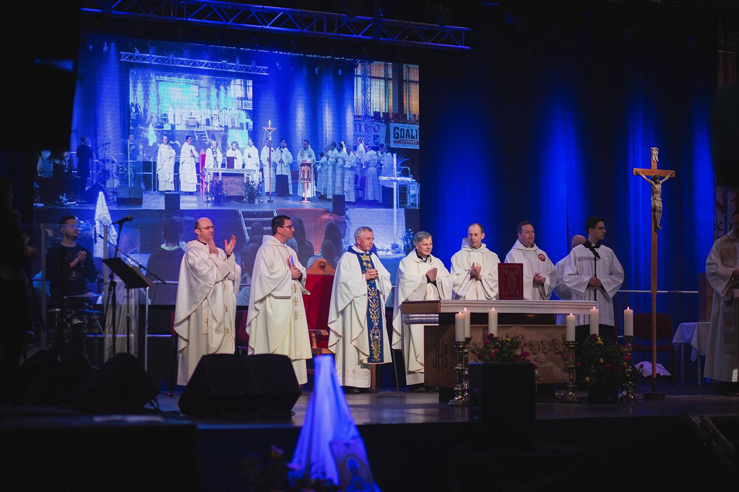 V Trenčíne sa konal 25. ročník stretnutia On je živý