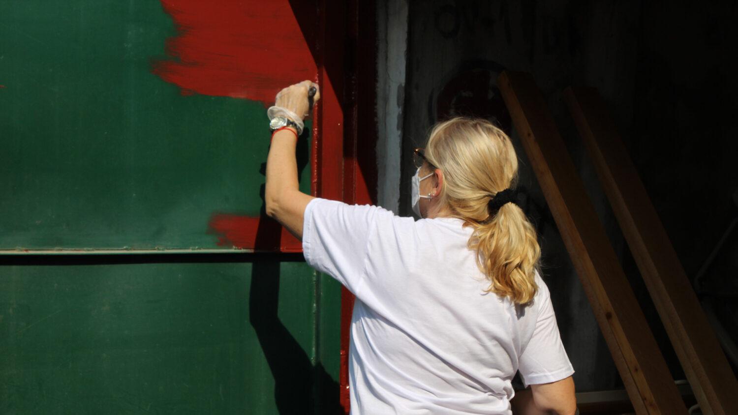 Tam kde nestíhame, alebo nevládzeme, dobrovoľníci podávajú pomocnú ruku