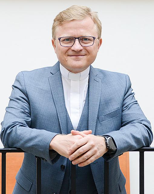 Anketa: Čo oslovuje kňazov na farárovi z Arsu?