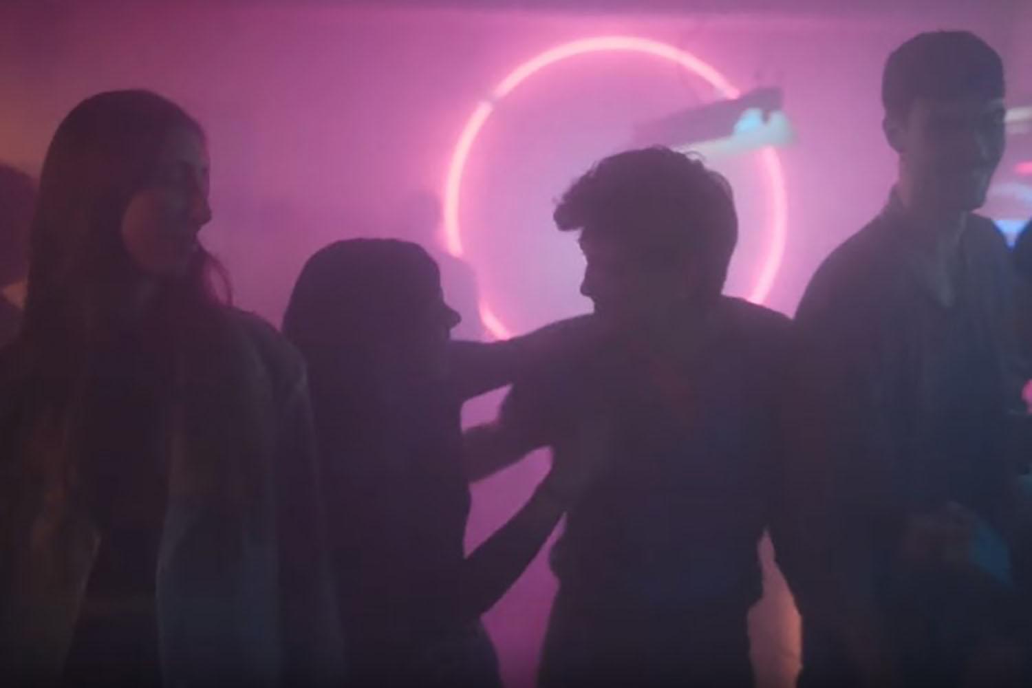 Reklama na vodku / Všetko, len nie láska