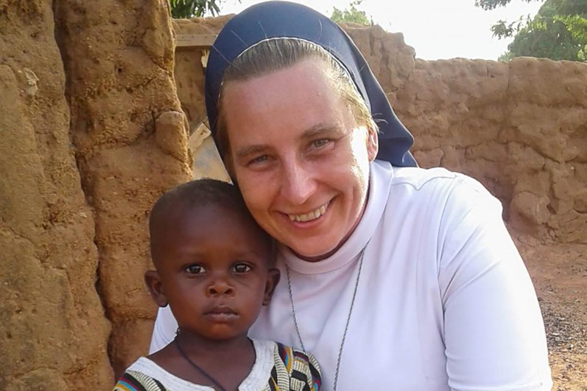 Rehoľná sestra – koučka / Započúvajme sa do toho, čo hovoria kritici cirkvi