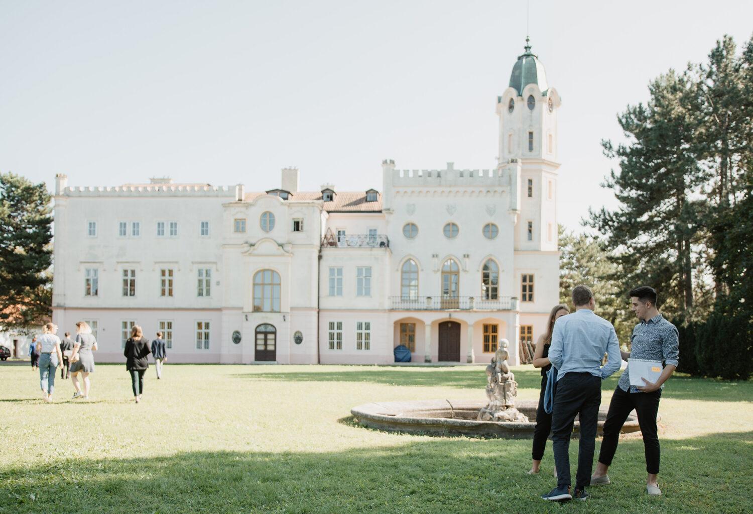 Spoznaj Kolégium Antona Neuwirtha na online Dni otvorených dverí