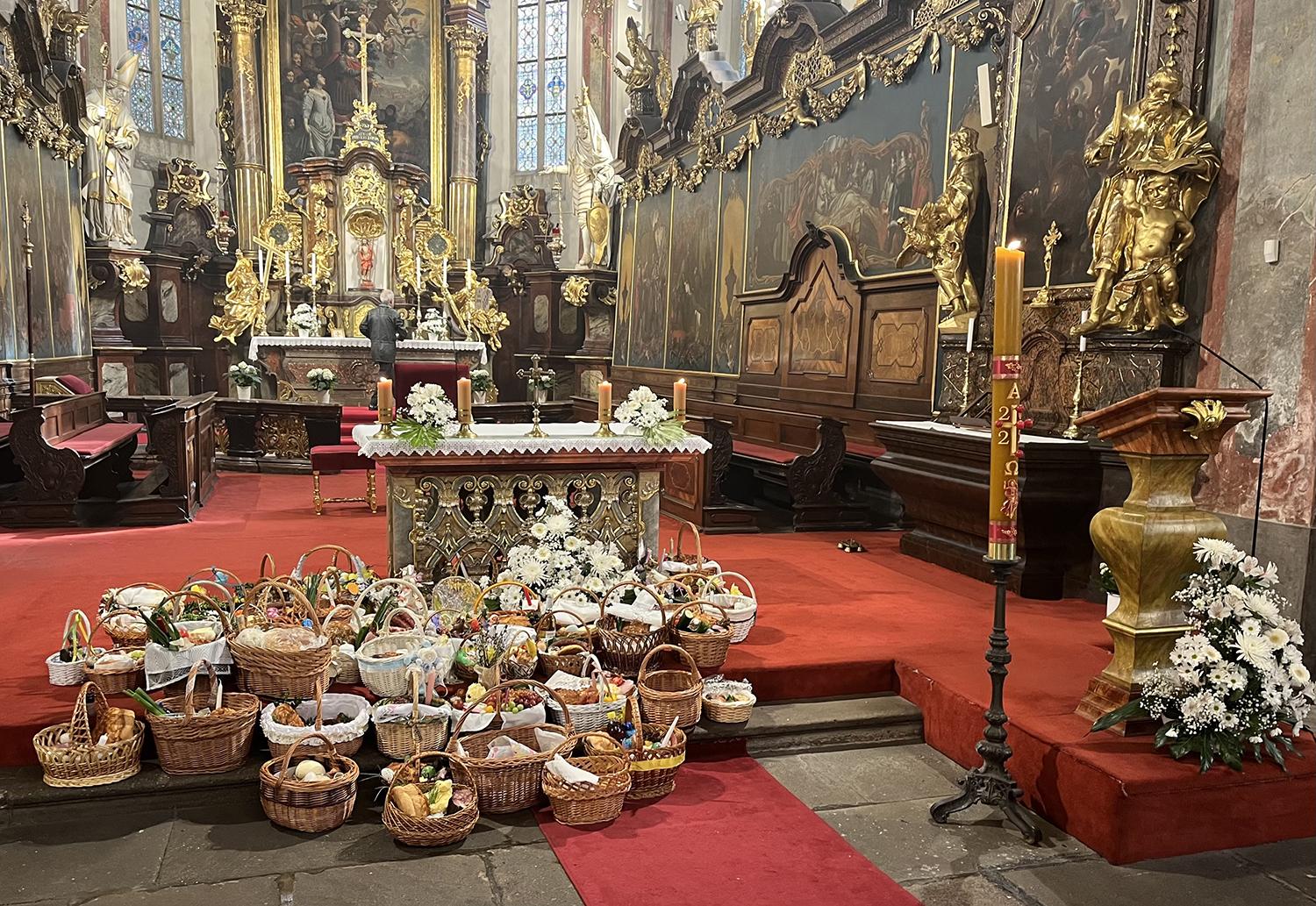 Slovenská farnosť v Prahe: Živá farnosť uprostred mesta