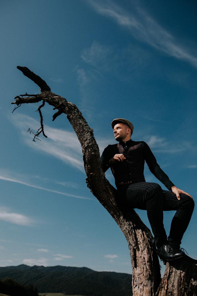 Spevák Štefan Štec: V piesňach je ukrytá pravda, ktorá sa dotýka duše človeka