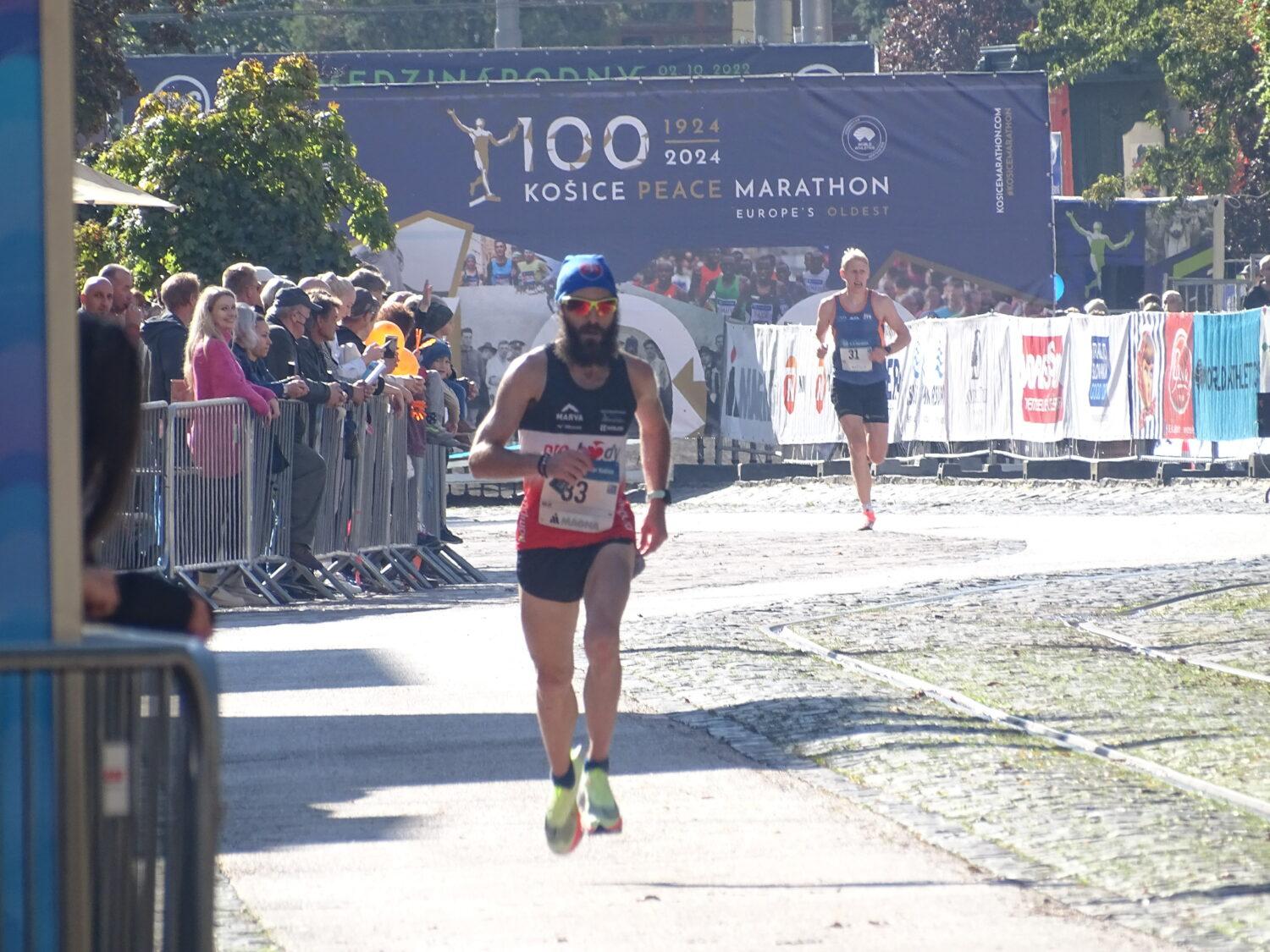 Maratónec Marián Zimmermann: Pred štartom si krátko kľaknem a prežehnám sa