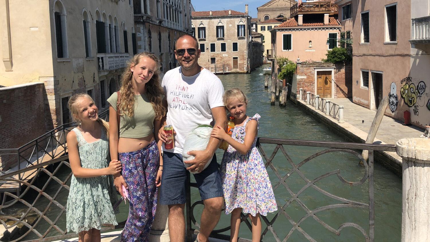 Kedysi narkoman, dnes slúži Bohu