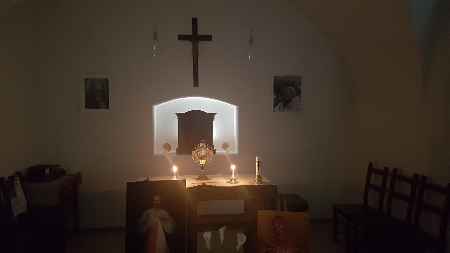 Redakcia na kolenách po celú noc