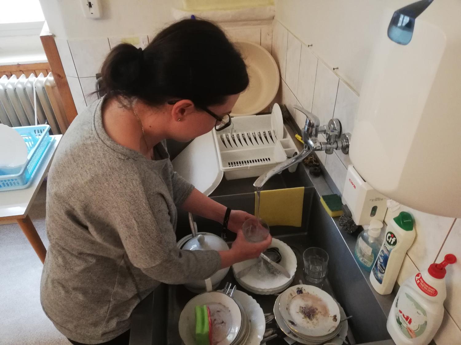 Redakcia na kolenách po celú noc