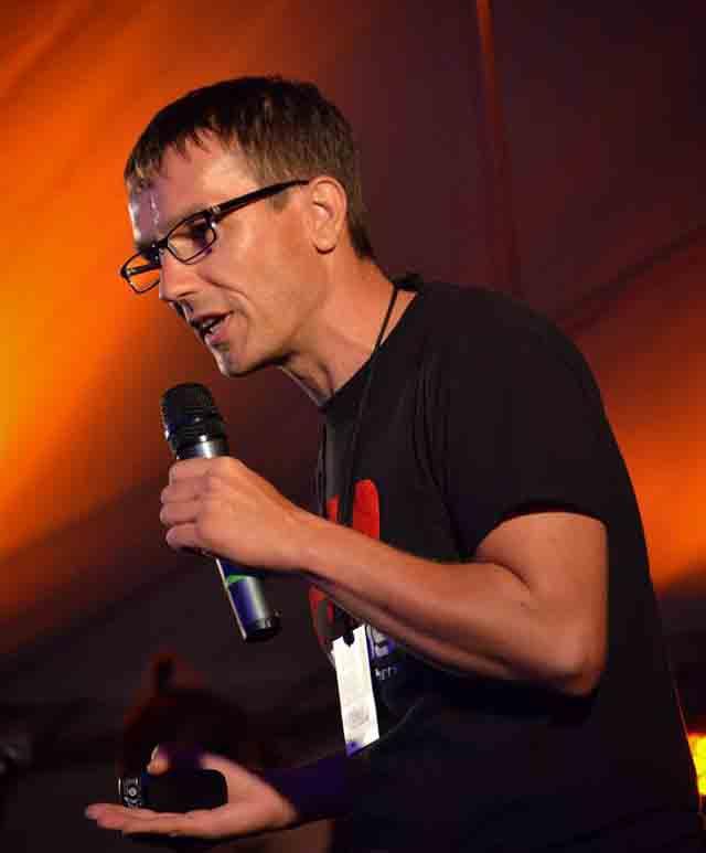 Džentlmenský exmotorkár. 10 otázok pre: Peter Lipták