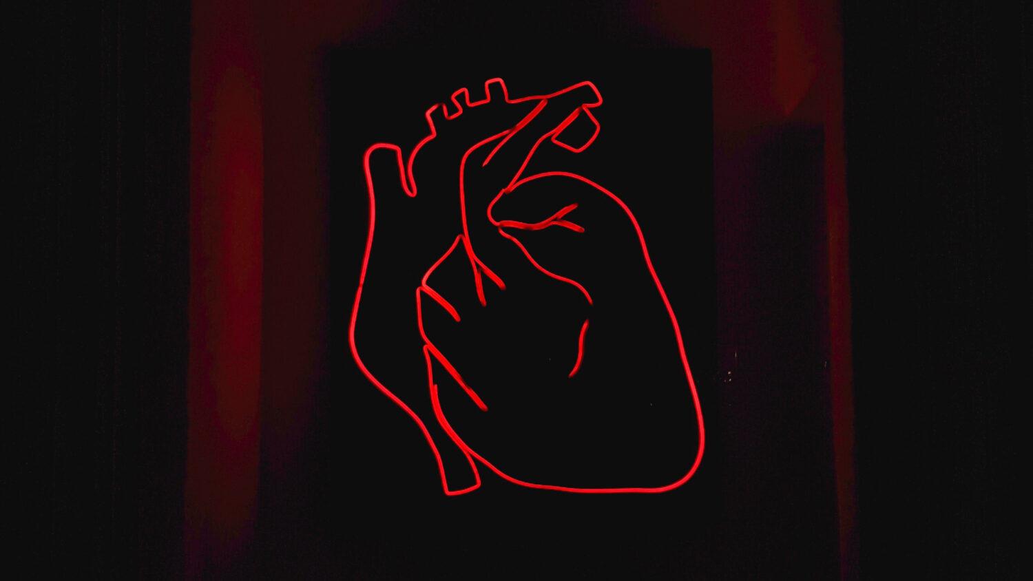 Netrhaj svoje srdce na kúsky, prosím!