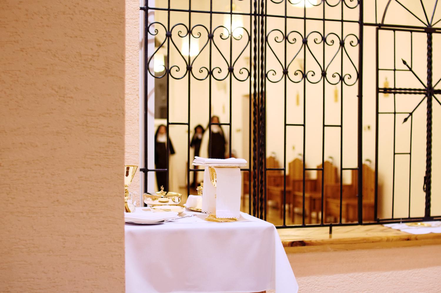 Ex-karmelitánka Bernadeta: Manžel si ma vymodlil u Panny Márie Karmelskej