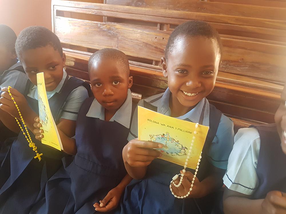 Milión detí sa bude modliť za pokoj a jednotu vo svete