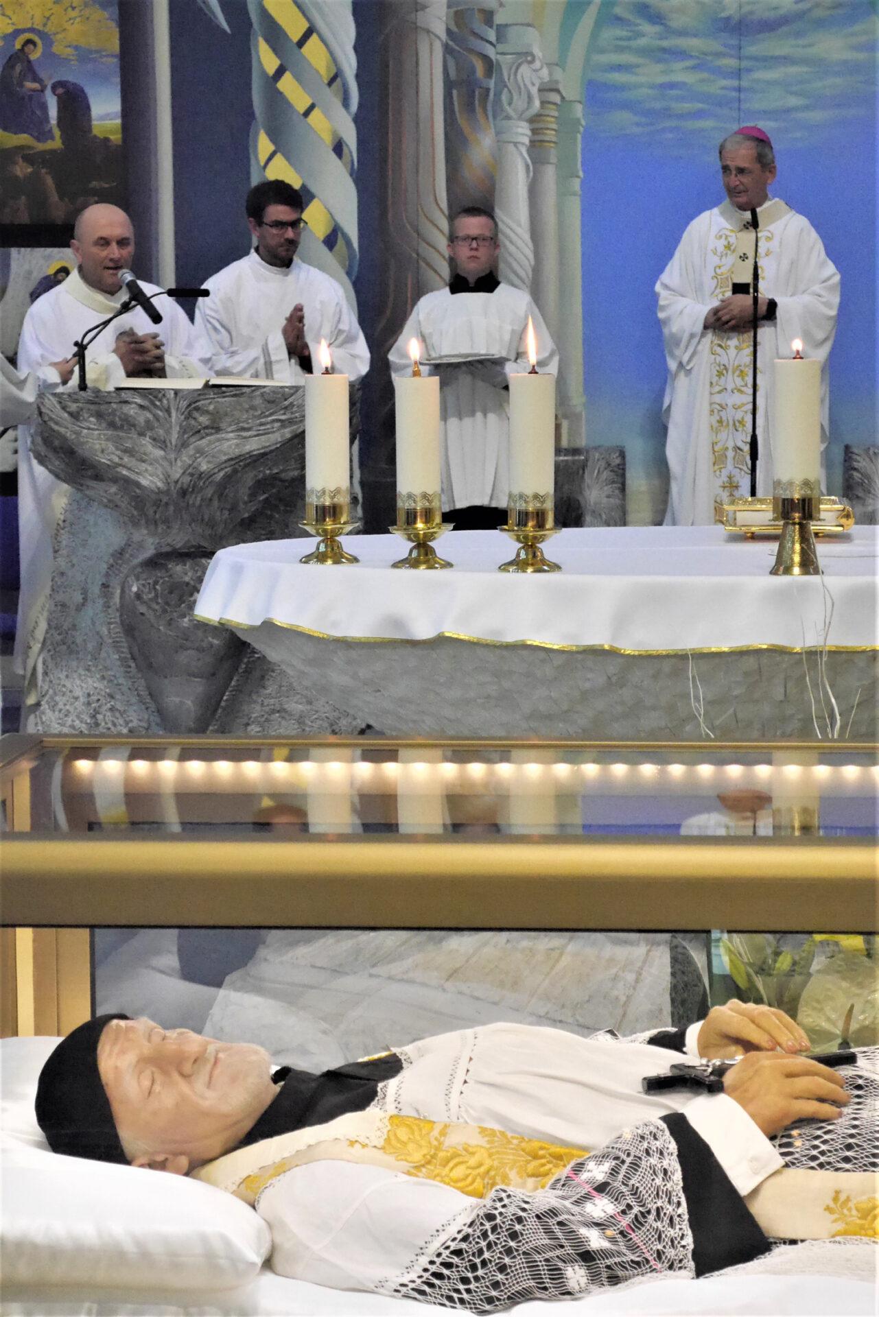 Privítanie relikvií sv. Vincenta de Paul v Bratislave