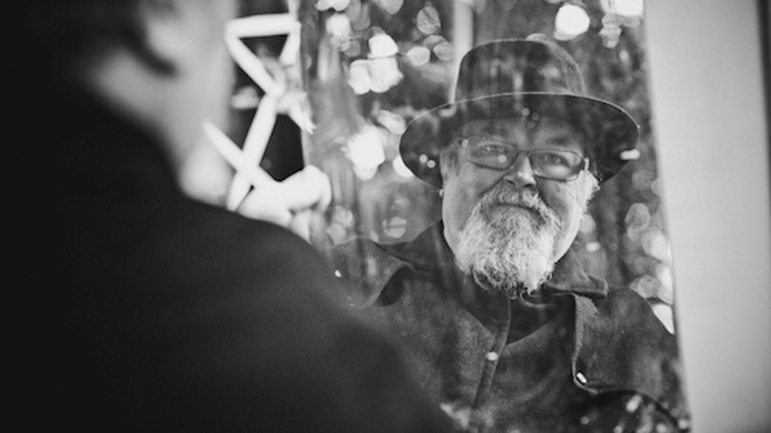 Psychiater Max Kašparů: Mladí si nemajú nechať hovoriť do vlastného života