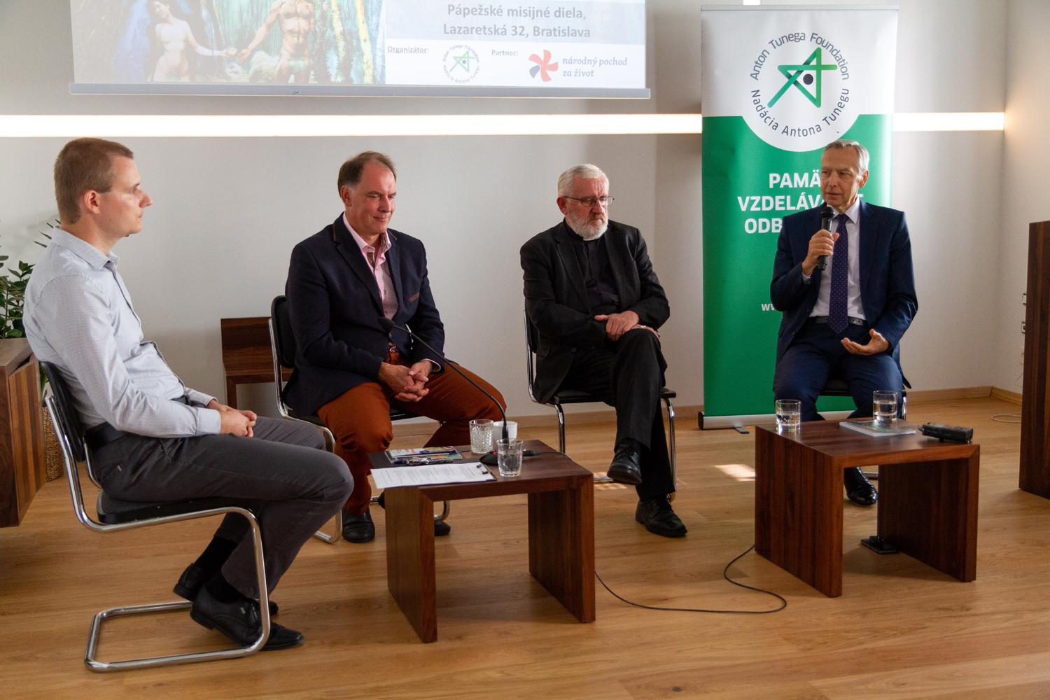 Ďakujú mu Asia Bibi, Benedikt XVI. i pápež František