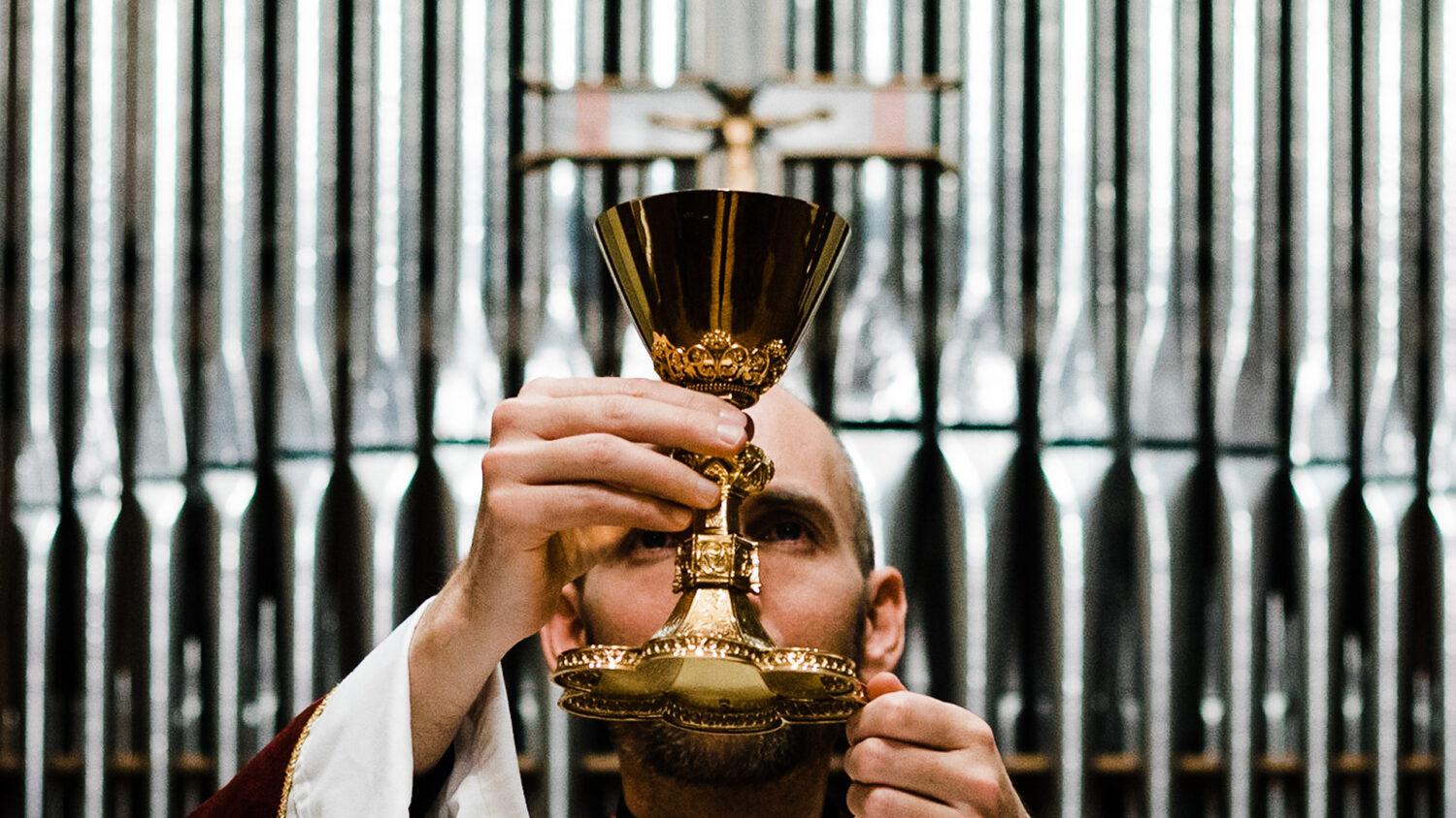 Kňaz by mal ukazovať na Ježiša