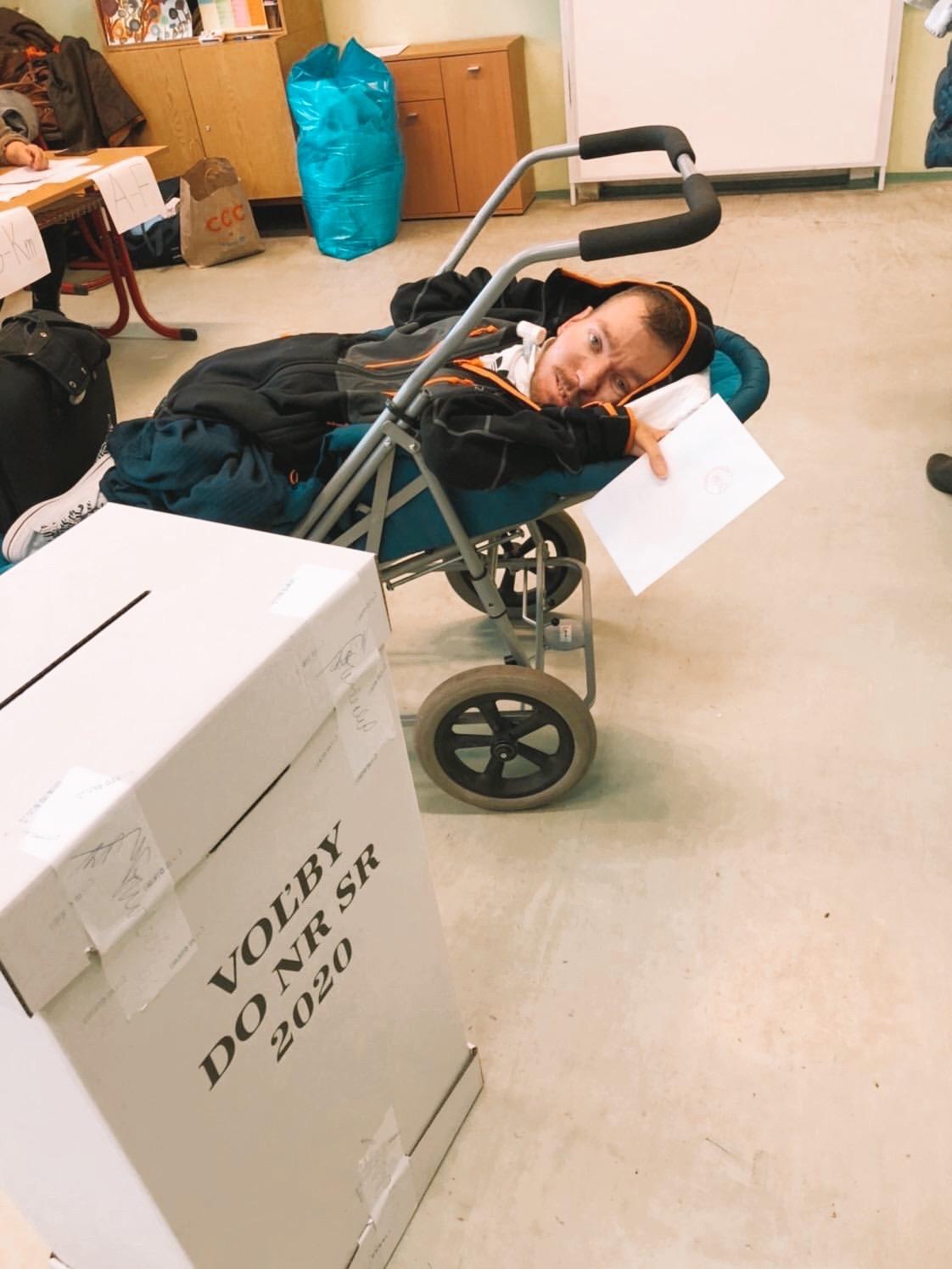 Michal Škombár: Každý človek niekedy trpí. Je len na ňom, či do tej situácie pozve Boha