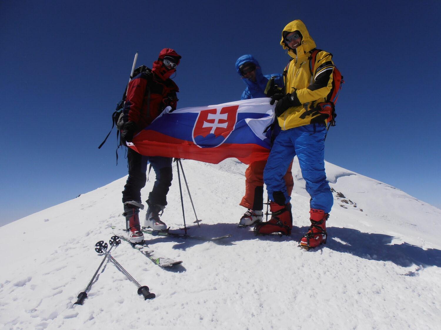 Kňaz Peter Nákačka: Nikto nemá takú dobrú duchovnú „kondičku“, aby výstup do neba zvládol sám