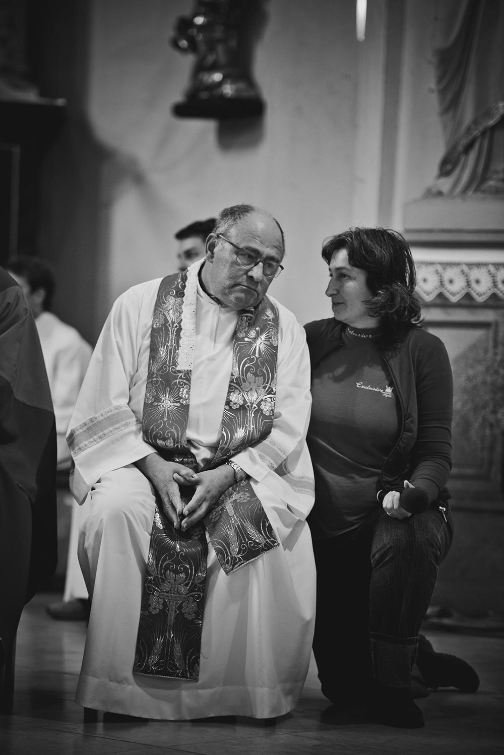 Exorcista Elias Vella: Panna Mária nebola od nás výnimočnejšia, ale…