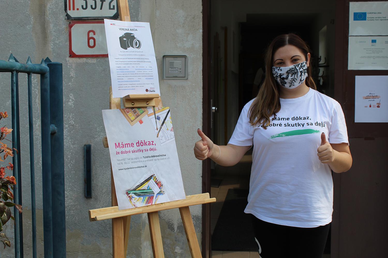 Tam kde nestíhame, alebo nevládzeme, dobrovoľníci podávajú pomocnú ruku