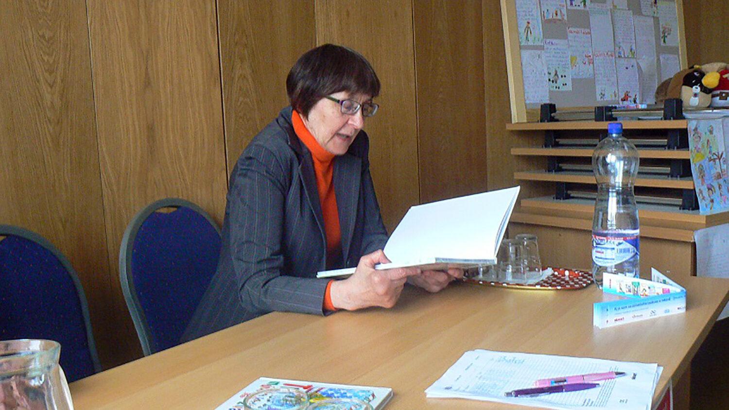 Stíšiť sa a odložiť balast