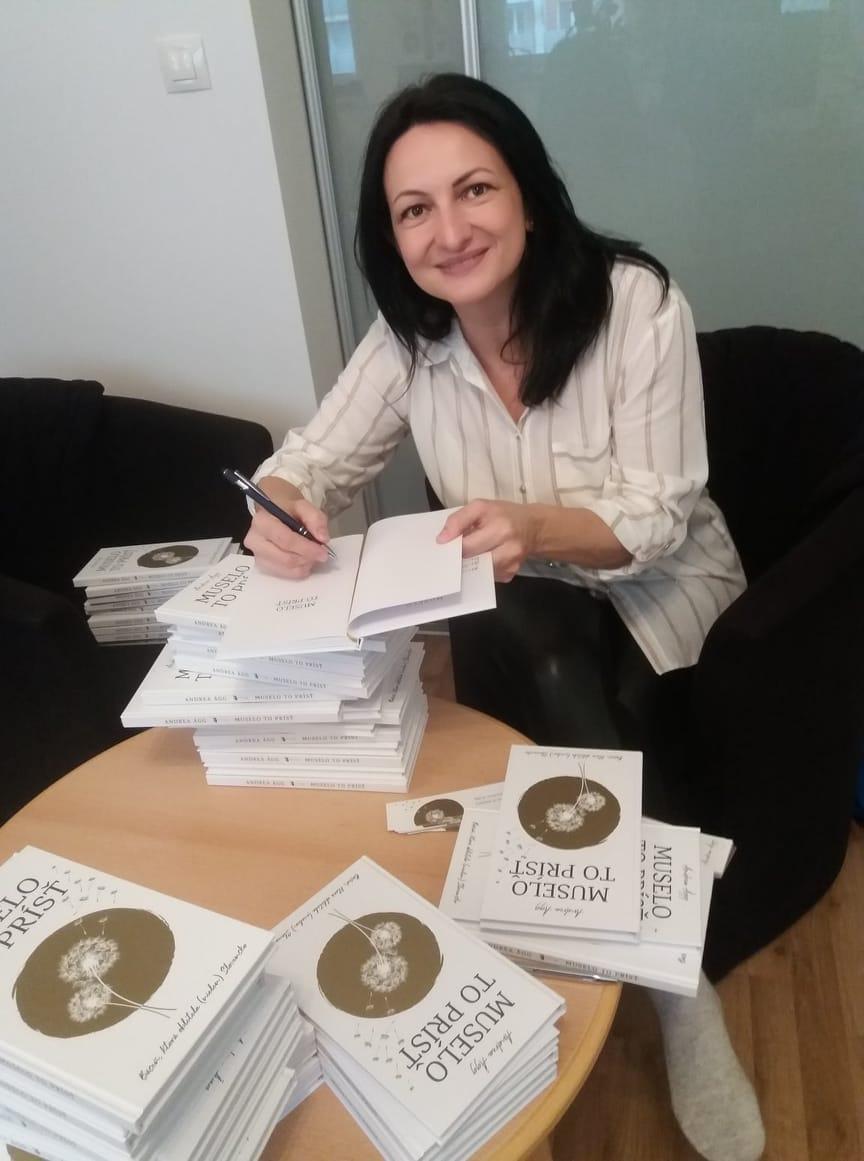 Poetka Andrea Ágg: Porazme netvora, heslo je pokora!