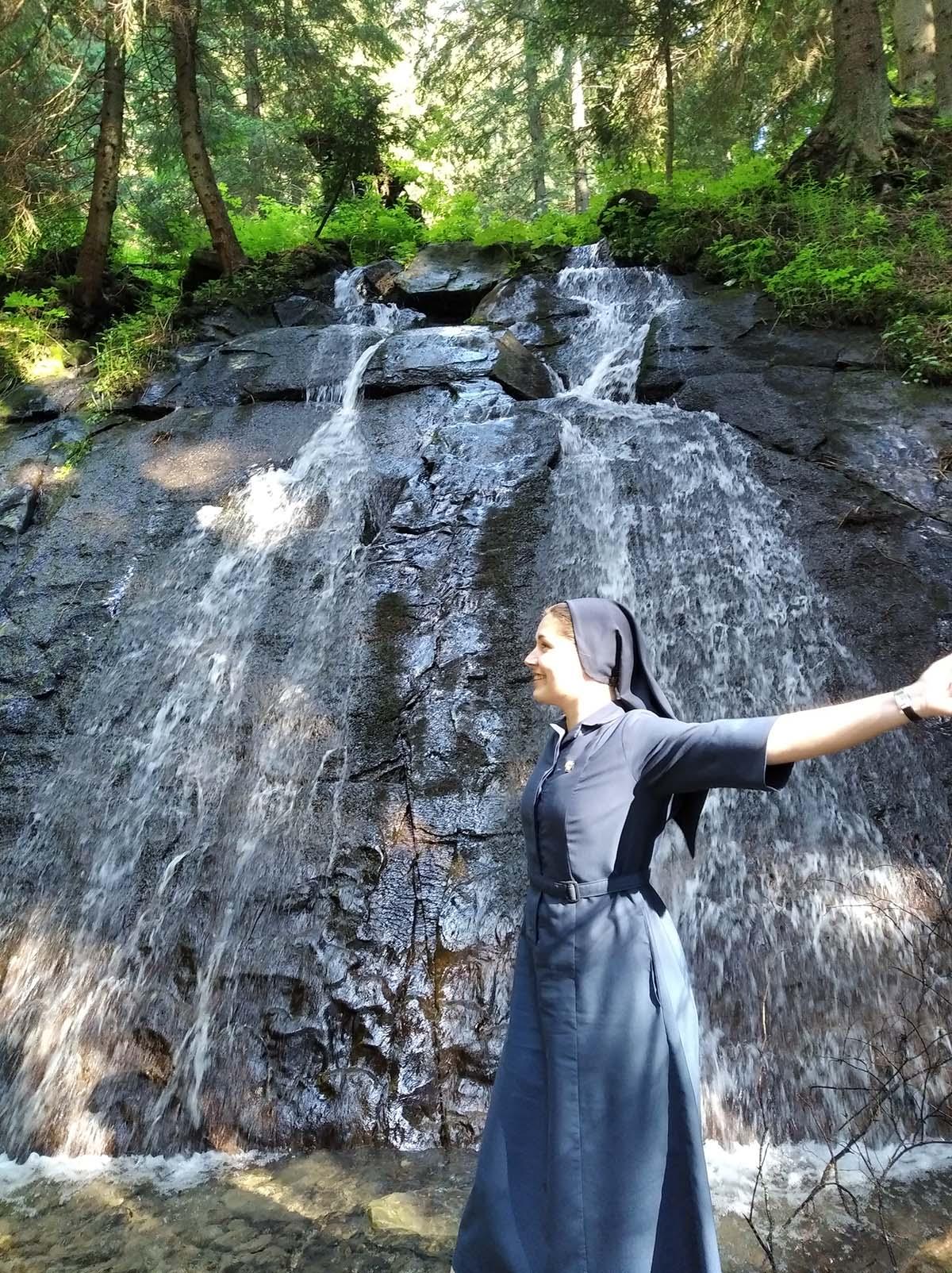 Psychologička sestra Miriam: Ľudská duša je pre mňa svätou zemou, pred ktorou si zobúvam sandále