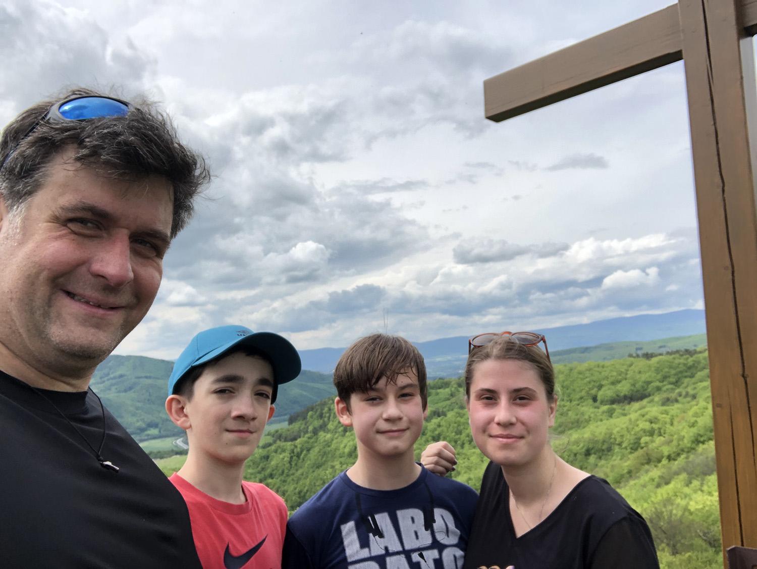 Andrej Darmo: Je pre mňa fascinujúce, že z malej kaplnky na Trnavej Hore sa s nami modlili ľudia skade-tade