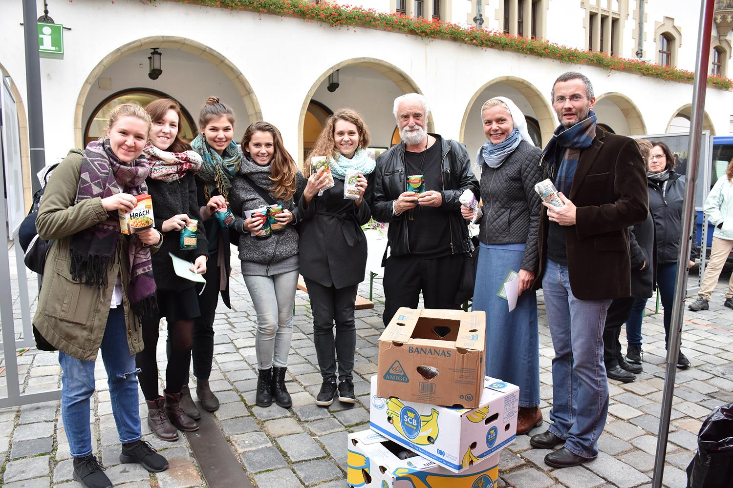 Religionista Jaroslav Franc: Konšpiračné teórie sa tvária, že pomáhajú