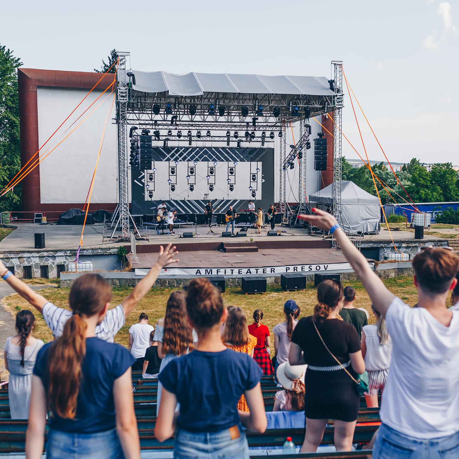 Redemptorista Jozef Mihok o Worship Nights: Chvála nie je o nás, je o Bohu
