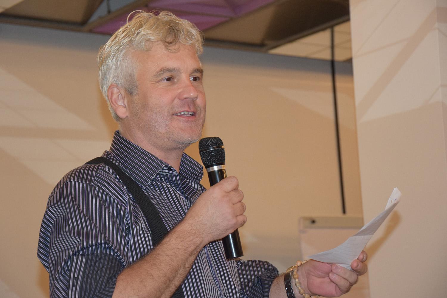 Jozef Mikloško: Dnešná mládež kruto dopláca na chýbanie otca