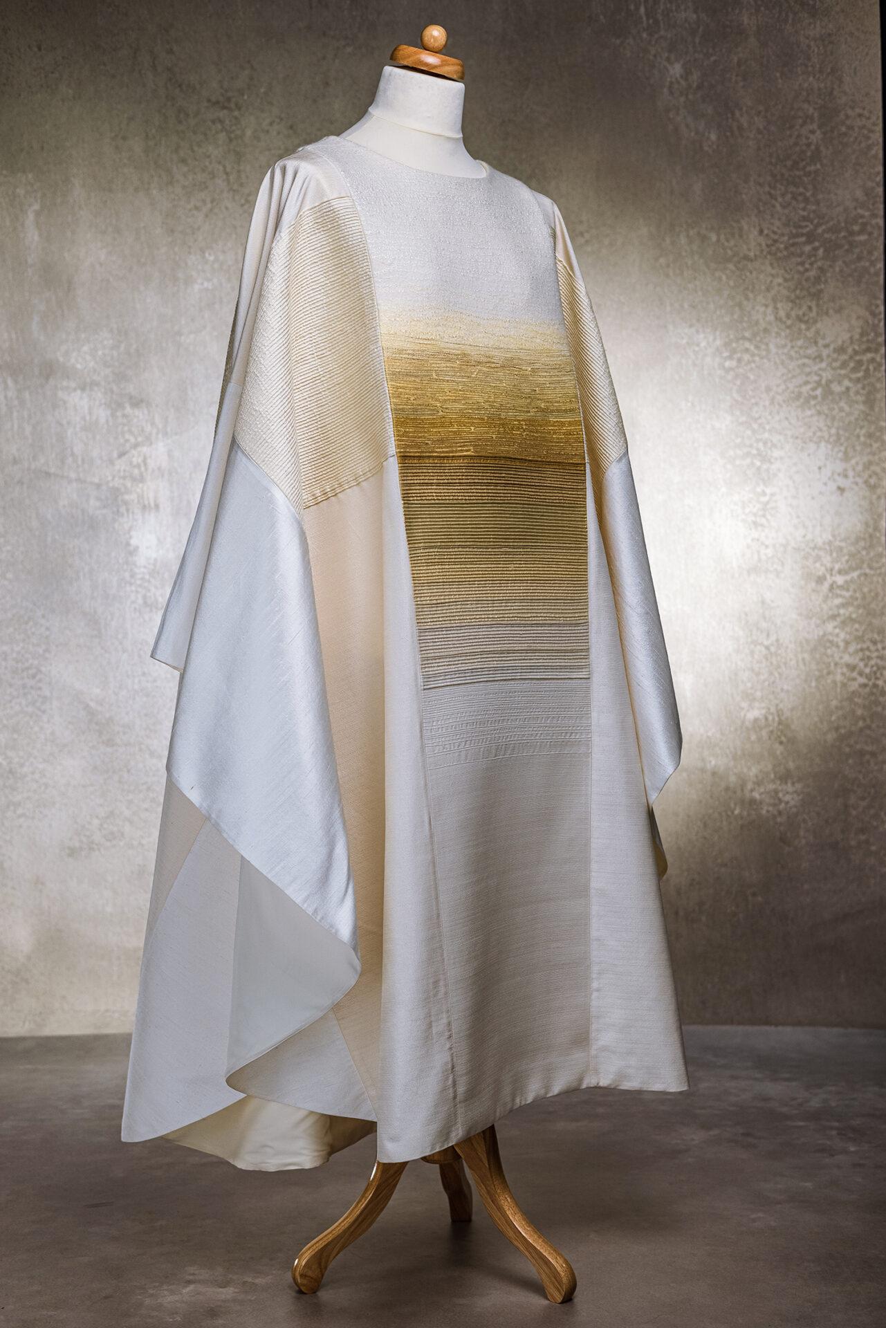 Jana Zaujecová: Vytvoriť rúcho pre Svätého Otca bolo životným medzníkom a dielom, ktoré ma presiahlo