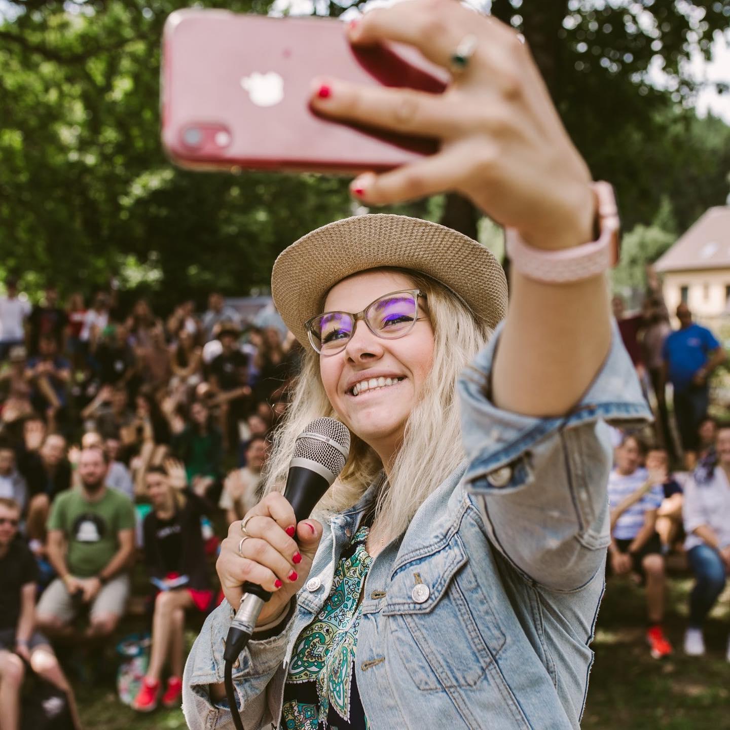 Zuzana Božíková: Veriaci i neveriaci ľudia sú na jednej lodi, existuje jeden rozdiel