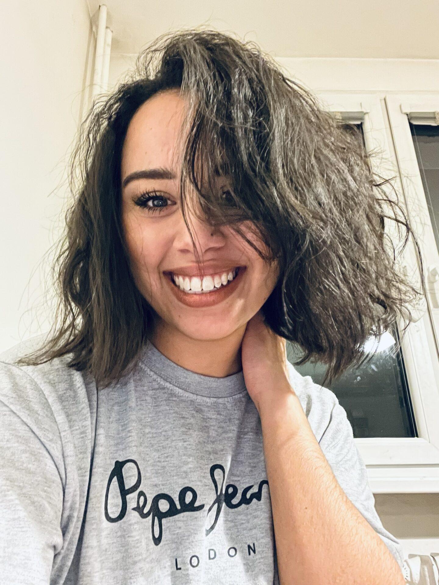 Študentka Jasmína Jakalová: Verím, že raz budem nosiť svoje afro s úplným sebavedomím aj v uliciach Slovenska