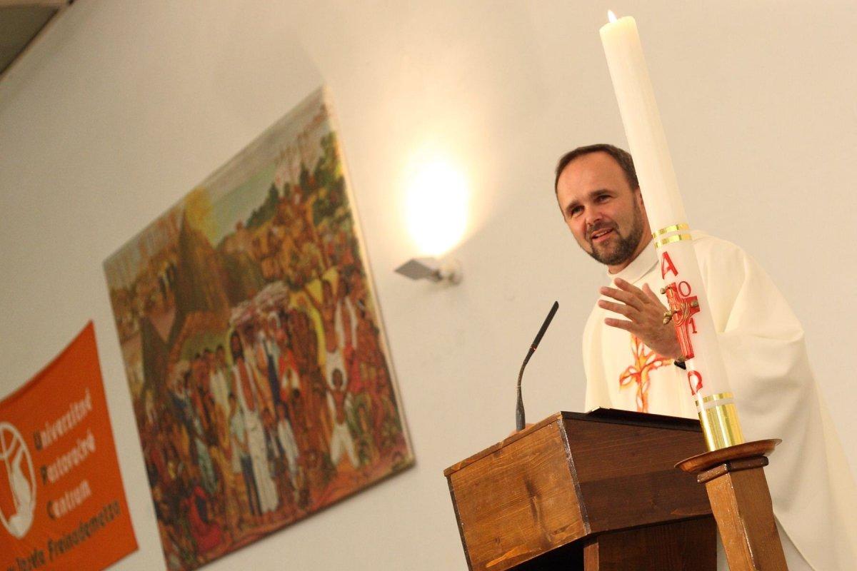 Kňaz Ján Štefanec: Medzi partnermi je dôležitá správna komunikácia a úcta