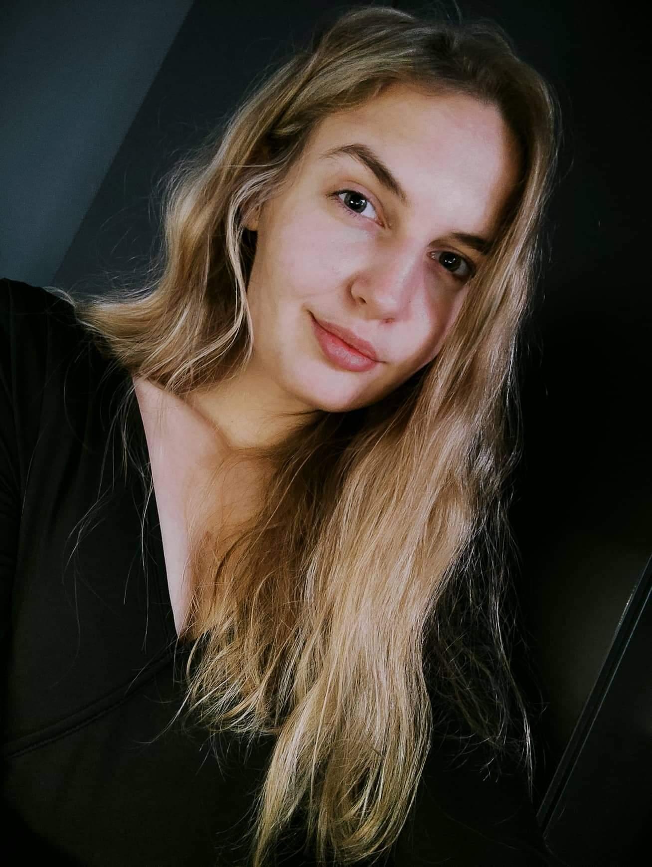 Anketa: Majú aj mladí ľudia vzťah k Panne Márii?