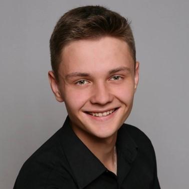 Anketa: Majú aj mladí ľudia vzťah k Panne Márii?