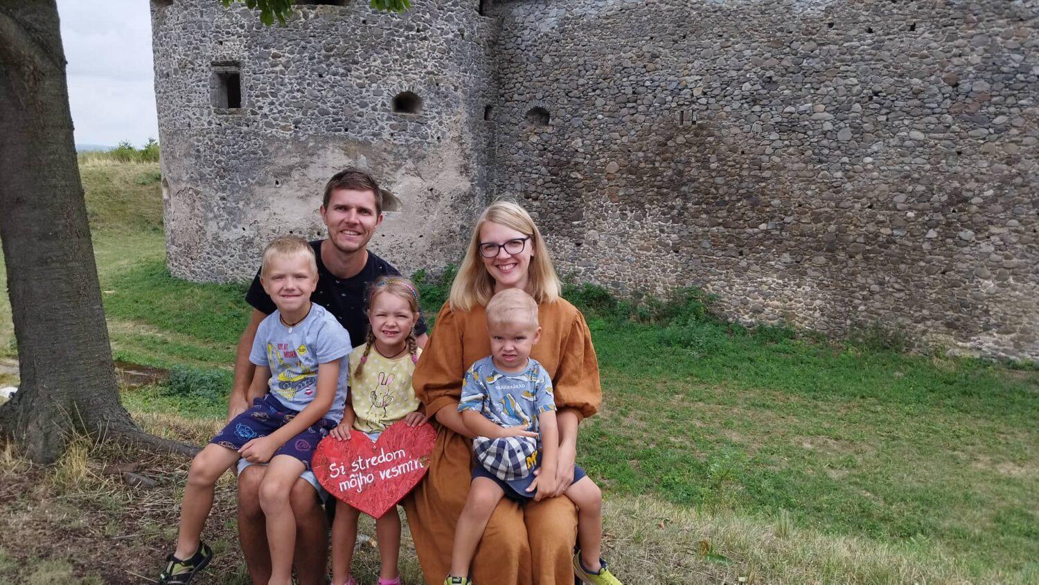 Birmovný rodič, svedok, krstní rodičia – ako si ich vybrať a načo vlastne?