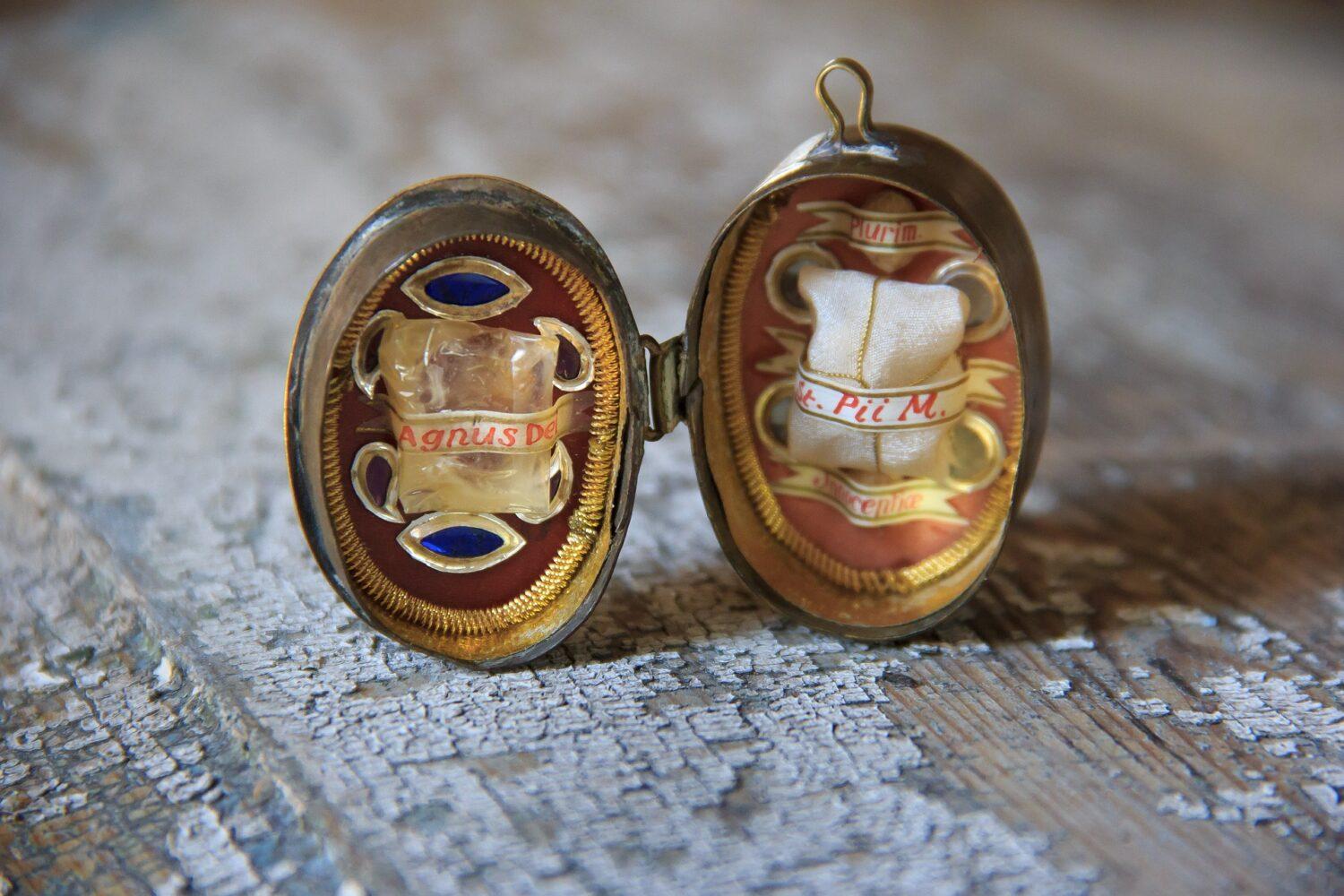 Relikvie: Byť na dotyk bližšie k svätým